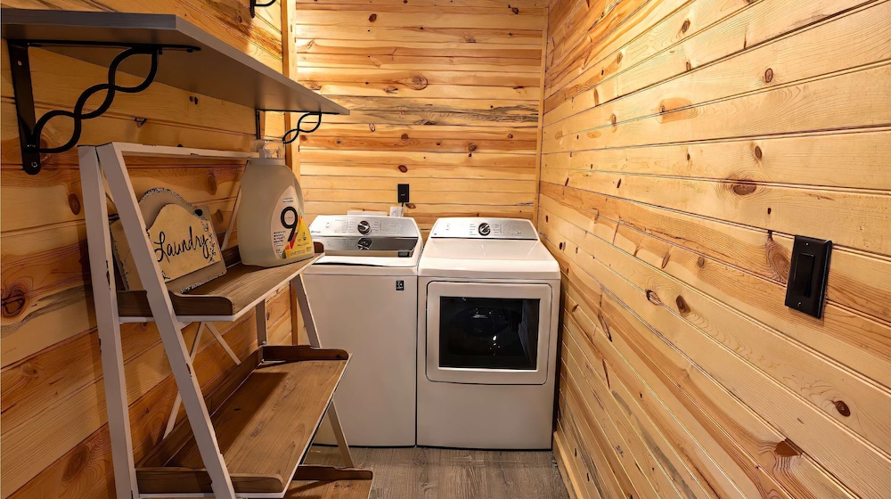 Bigfoot Bunkhouse Pool Views Theater Arcade Firepit Book Now