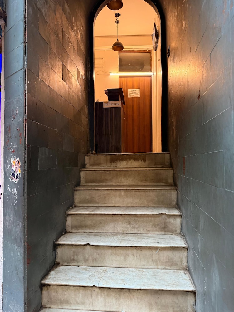 Hotel Hauz Khas Inn