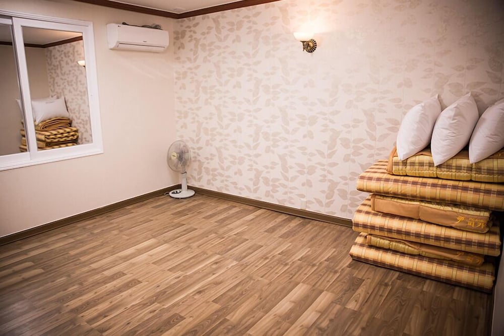 Picasso Motel
