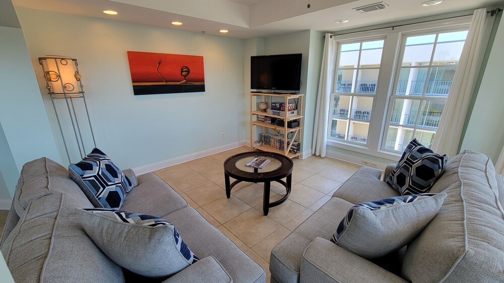 Pier Walk Unit C by Tybee Vacation Rentals