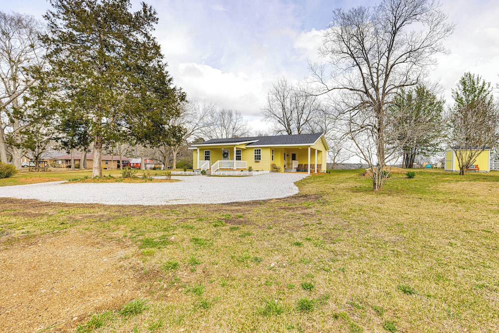 Scenic East Alabama Retreat on 2 Acres