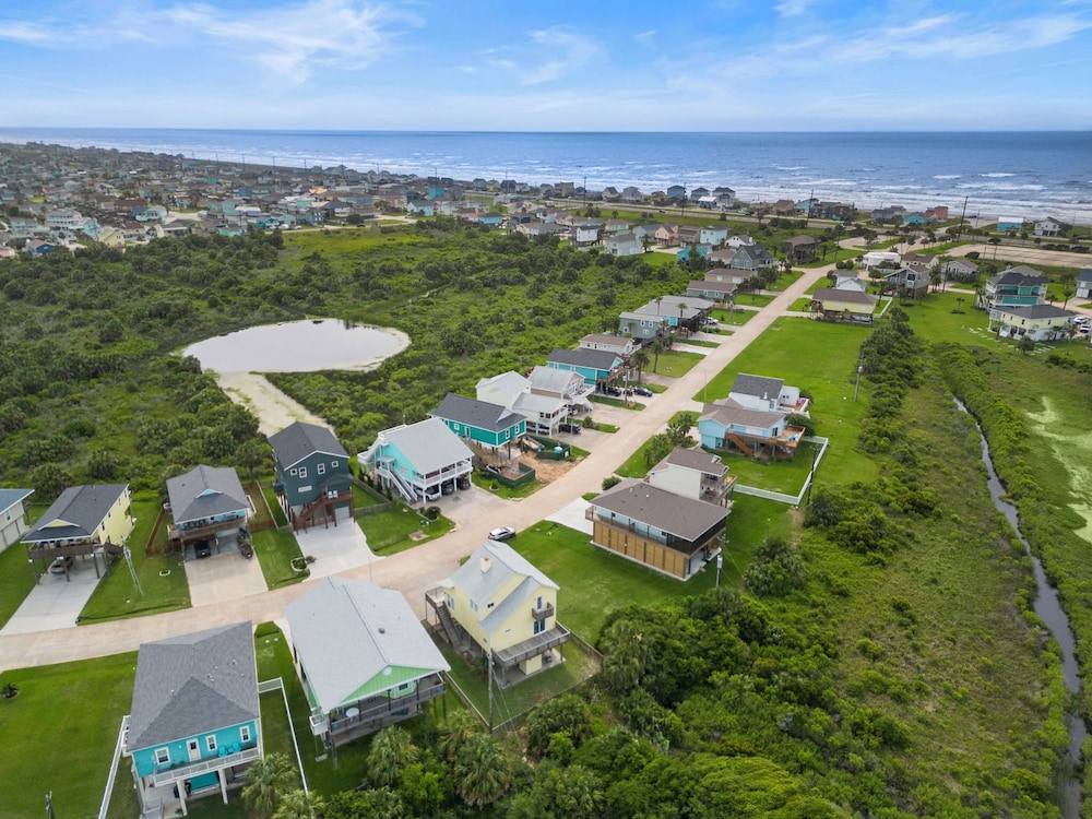 The Krusty Krab by Ryson Vacation Rentals
