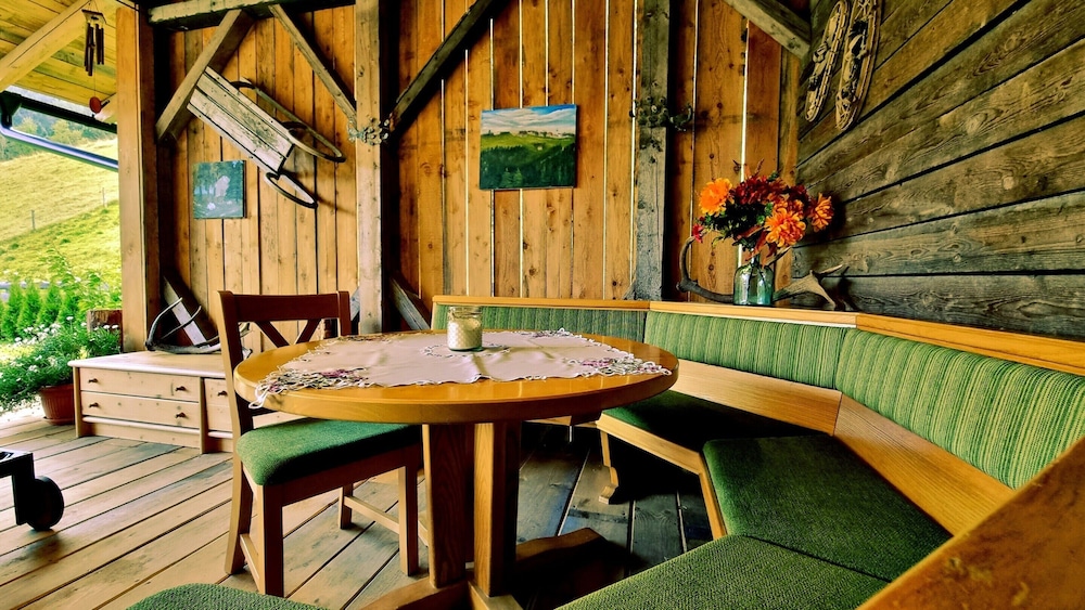 Large, Detached Holiday Home in Muhr
