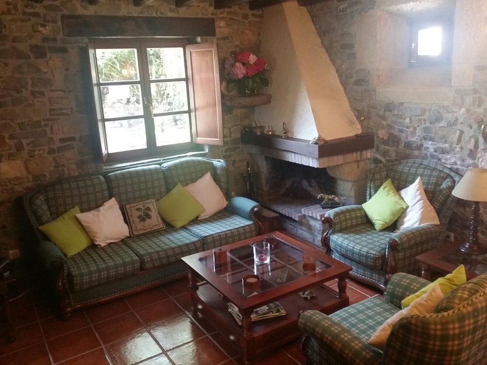 Trisqueles y Buganvillas