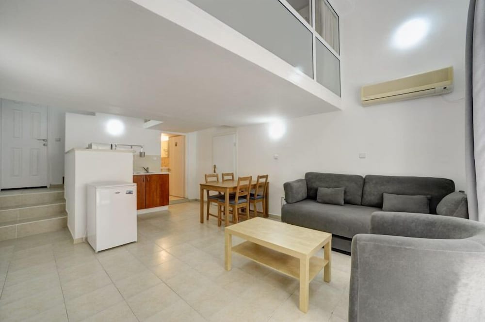 Sea Suites Apartments