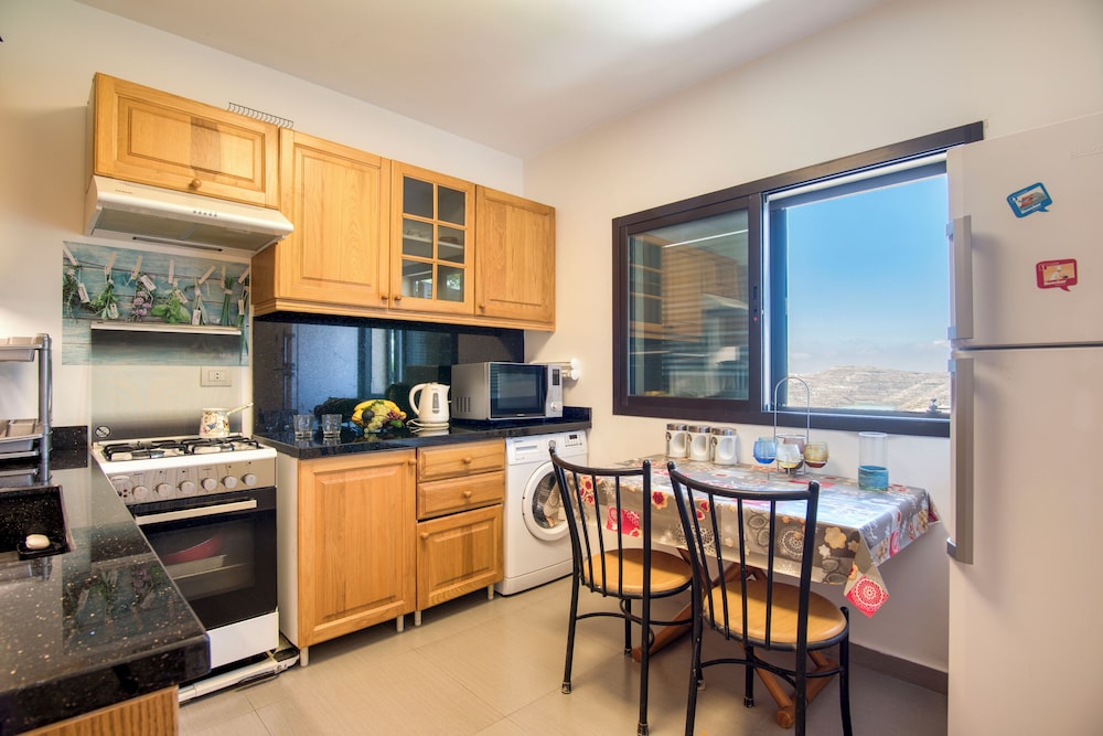 Gin - Duplex 3-BR Chalet in Mzaar