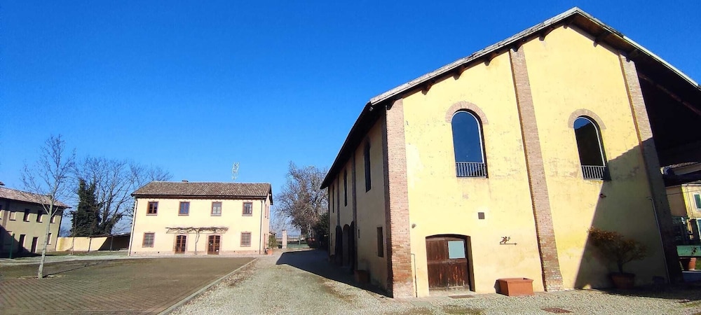 AGRITURISMO LE CORTI DELLA GUALDANA