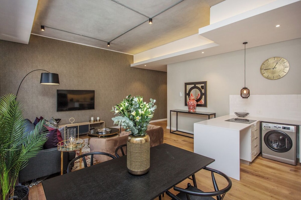 Docklands Deluxe Apartments by ITC Hospitality