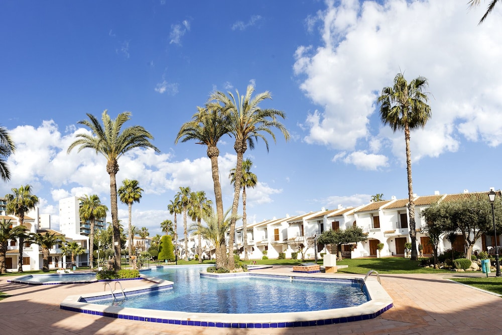 Hotel Apartamentos Mar Menor - Image 1