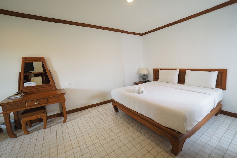 Fah Place Hotel