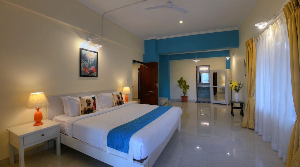 TreeHouse Blue Hotel & Villas