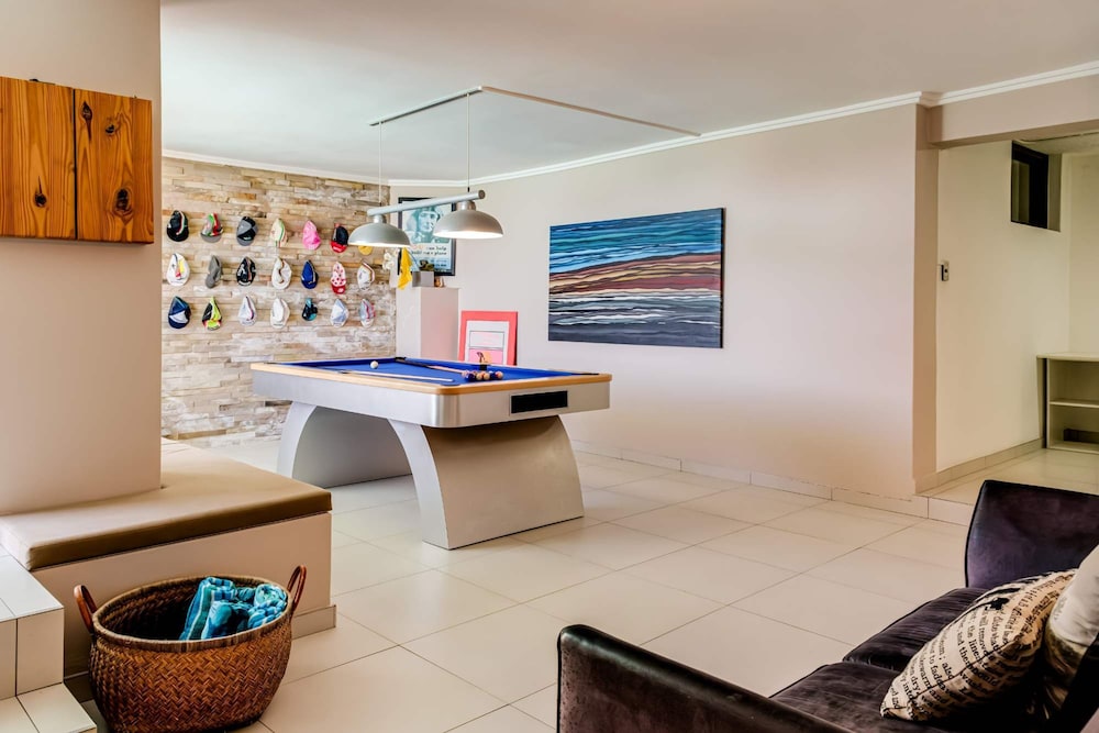 Refined Comfort and Scenic Beauty at Aviewor2