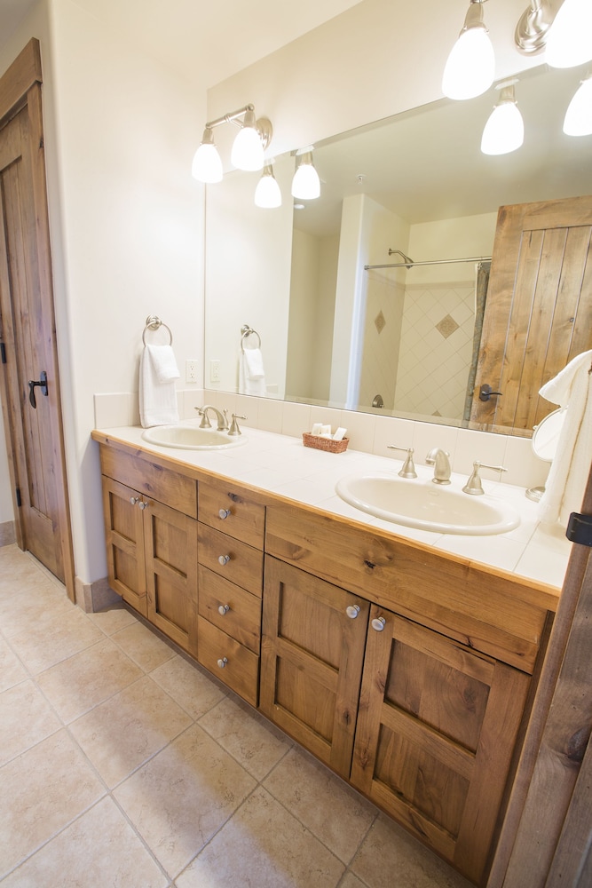 WestWall Lodge - Property Image 123