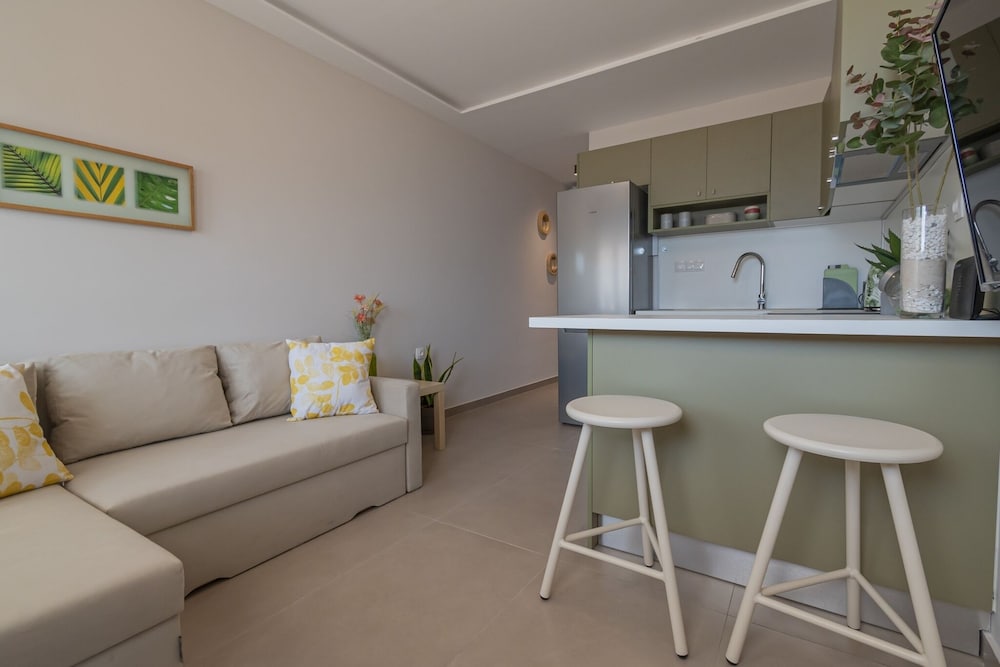 Amico Suites 1 by Rentals Pro - Nea Moudania