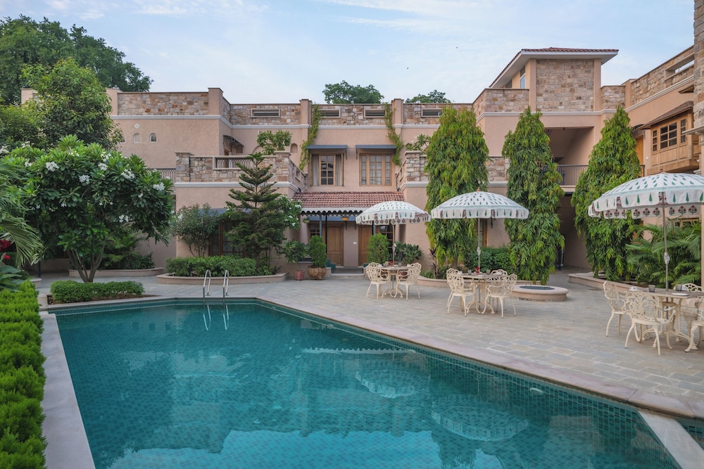 Niravi Jaipur