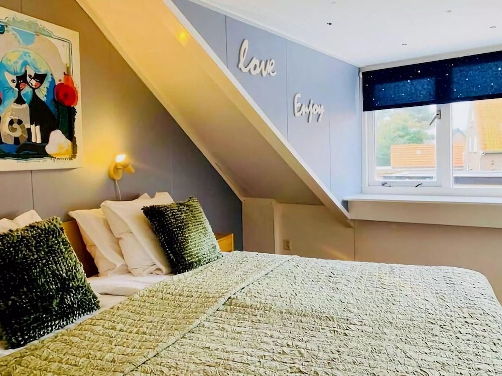 Nice Holiday Residence in De Koog Near the Beach view 4