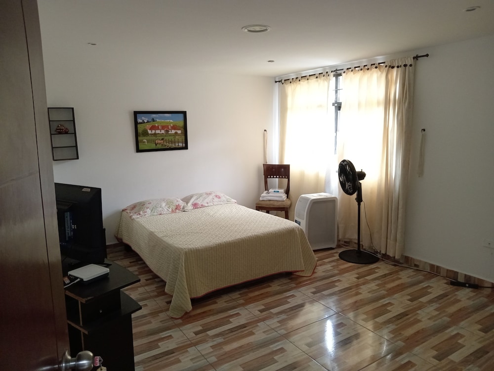 Linda Casa Vacacional Andy-Cali