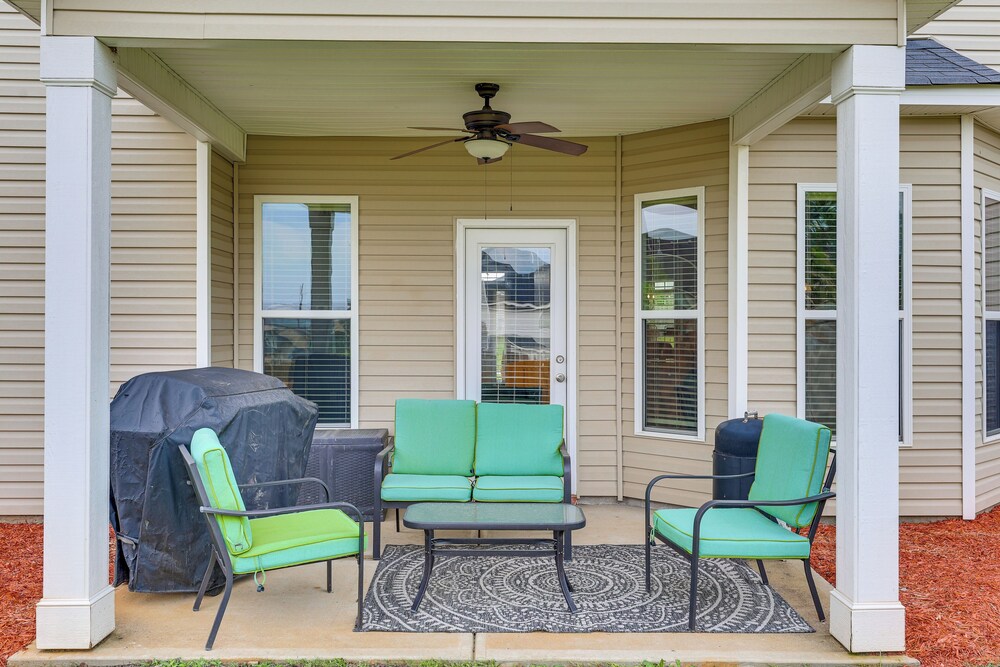 Spacious Family Home w/ Patio in Graniteville!