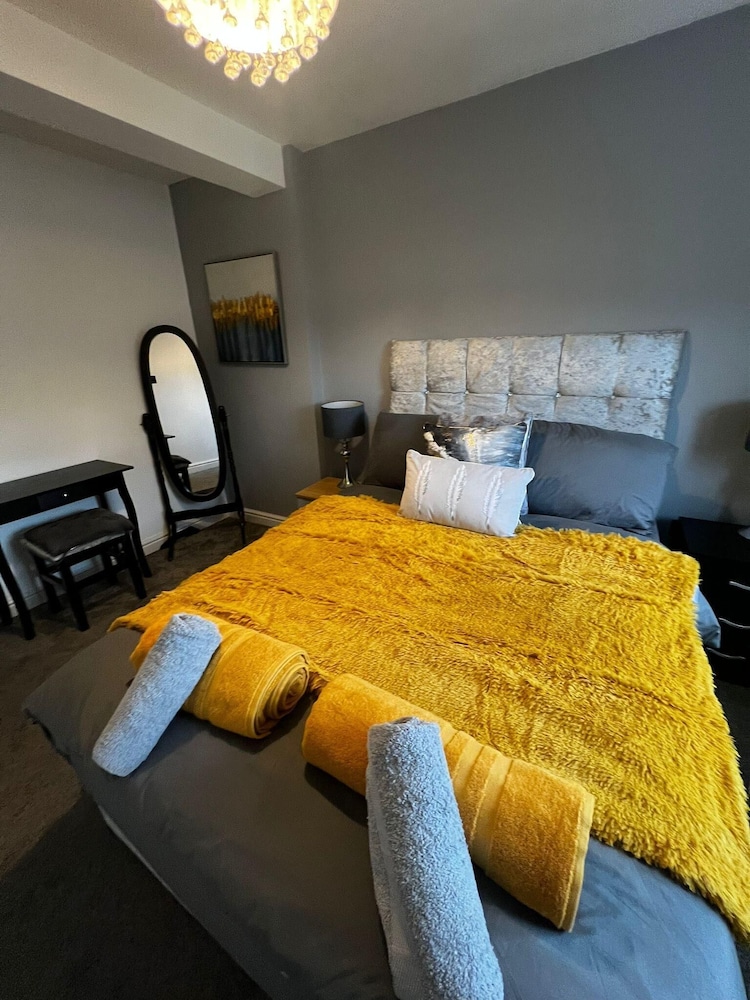 Stay in Comfort , Completely Renovated view 3