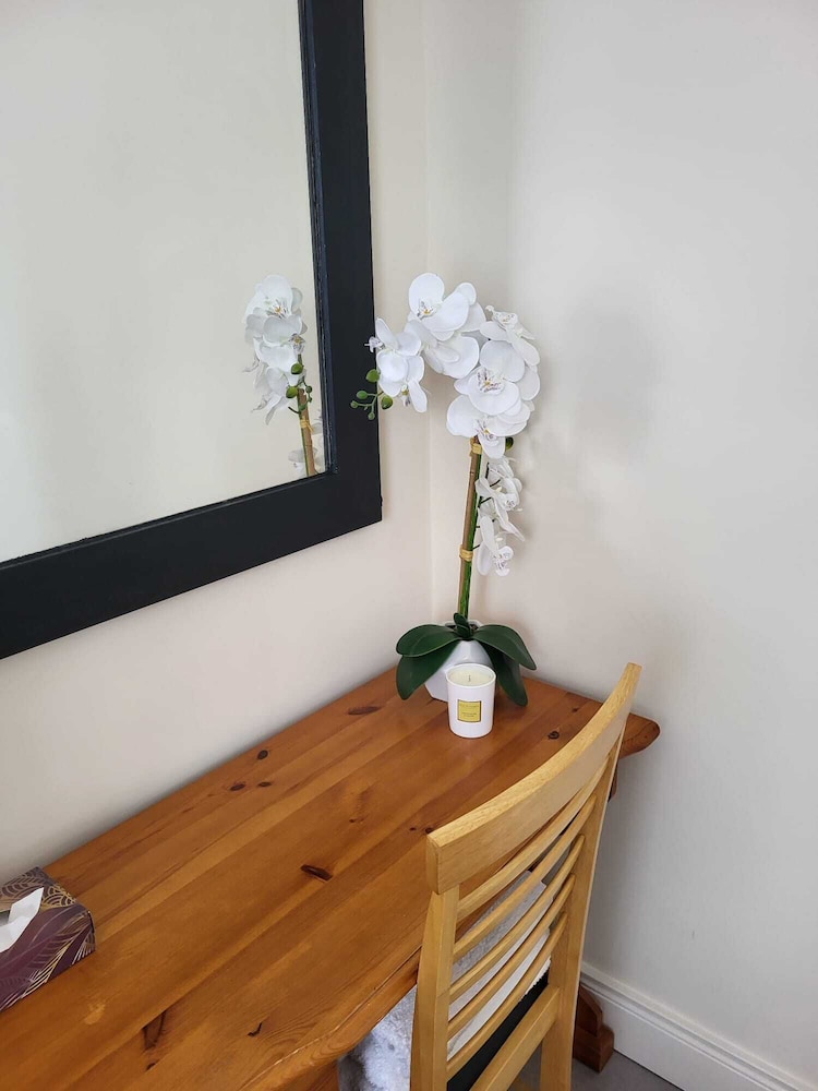 Ennis Vacations - Charming 1-bed Apartment in Barefield - Property Image 7