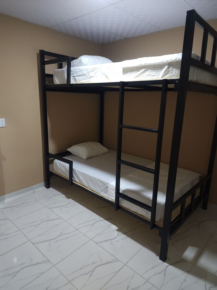 Milo's Hostel and Residences