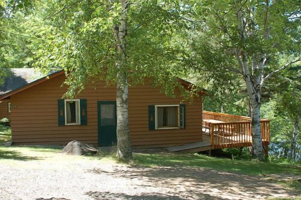 Woodland Beach Resort