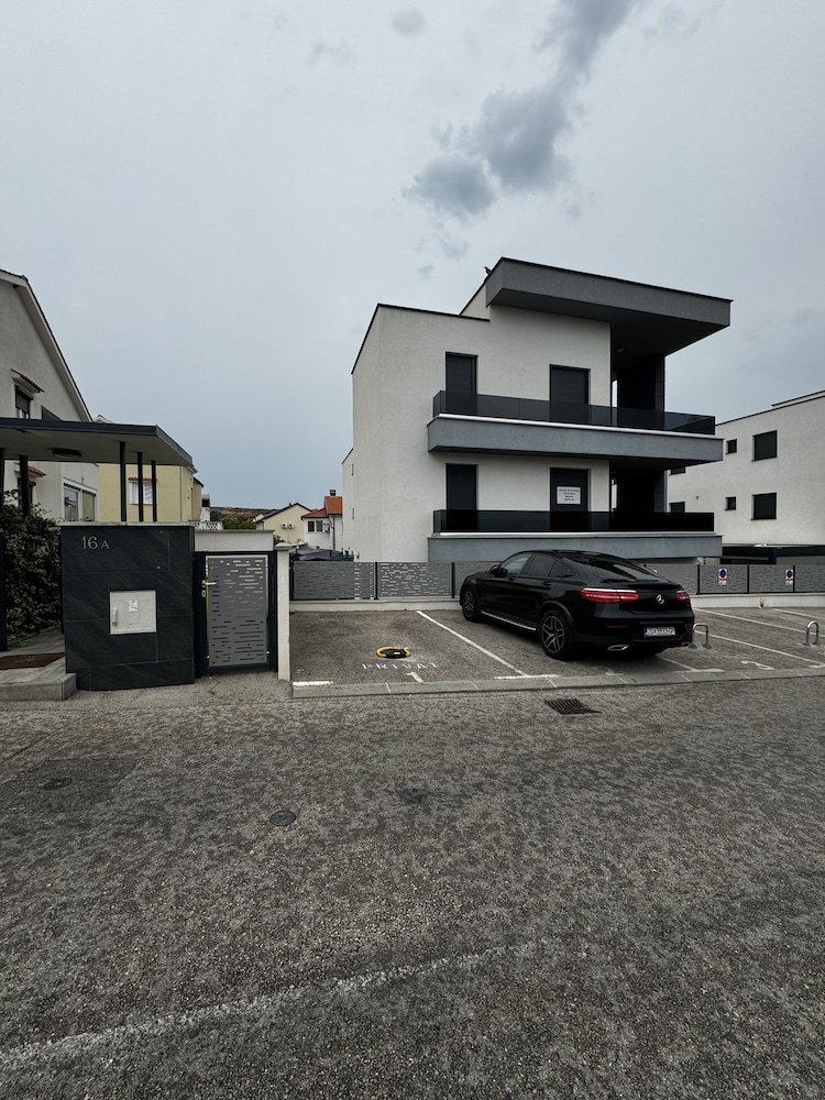 LuxArt City SPA Residence Krk