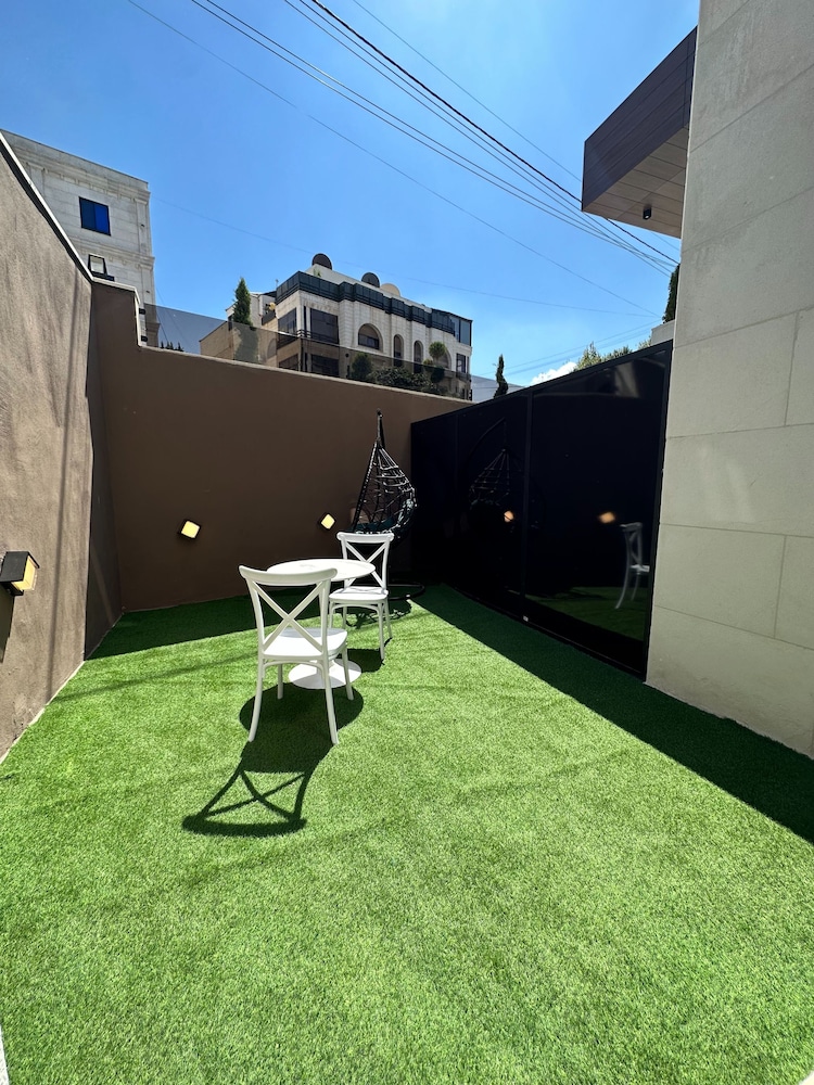 Charming Amman Apartment With Garden and Balcony