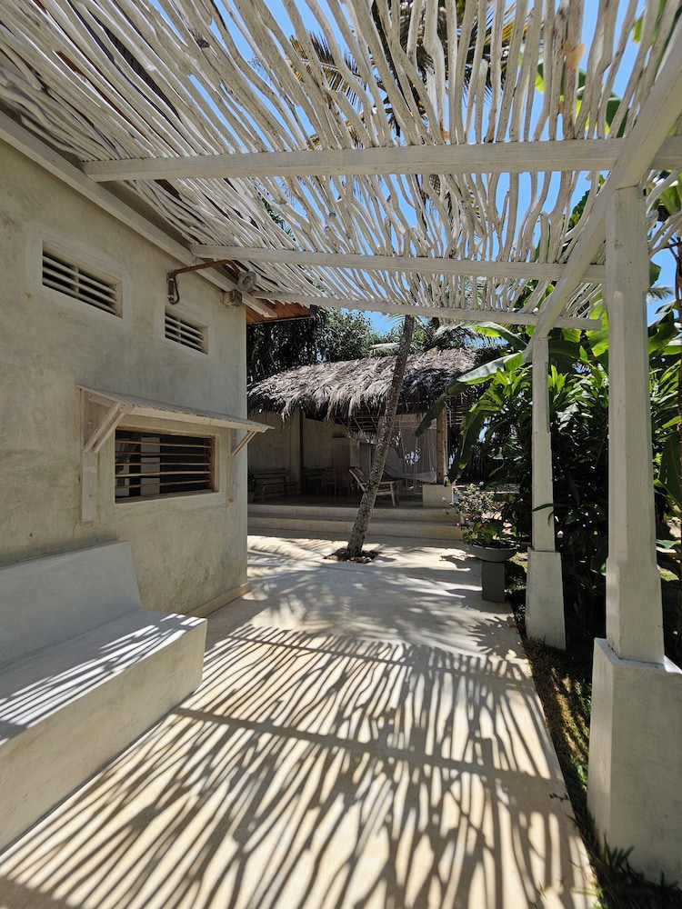 Deep Blue Sea Rental Villa