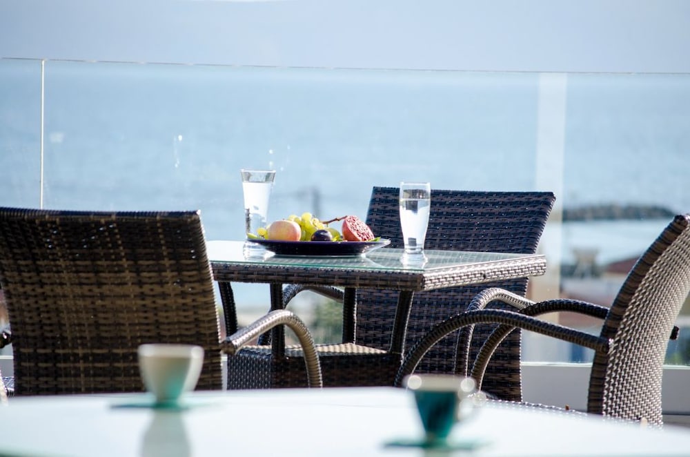 Hotel Estia view 3
