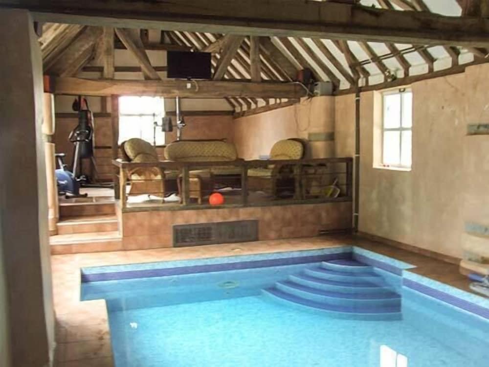 Finwood Cottage 1