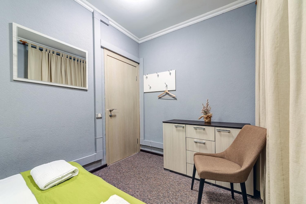 Cheers Hotel - Hostel