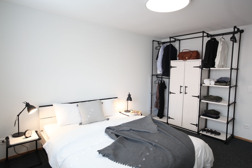 Nest -  Elsastrasse