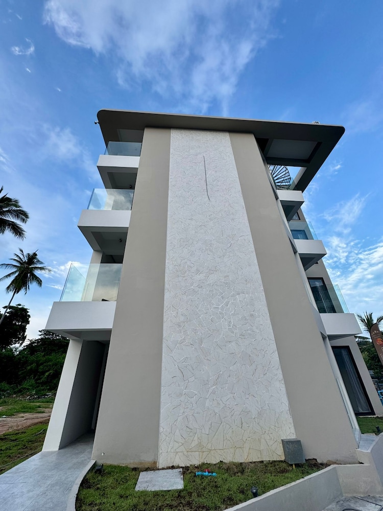 Beachside Residence