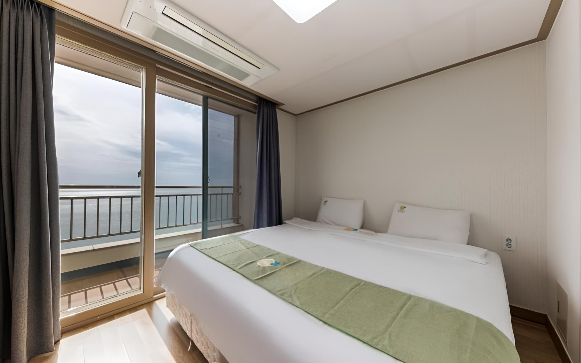 Mud Beach Hotel
