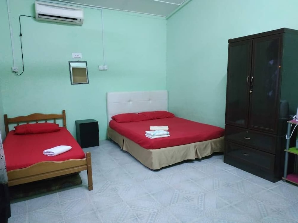 OYO Homes 90600 Ummi Chalet Dungun photo 2
