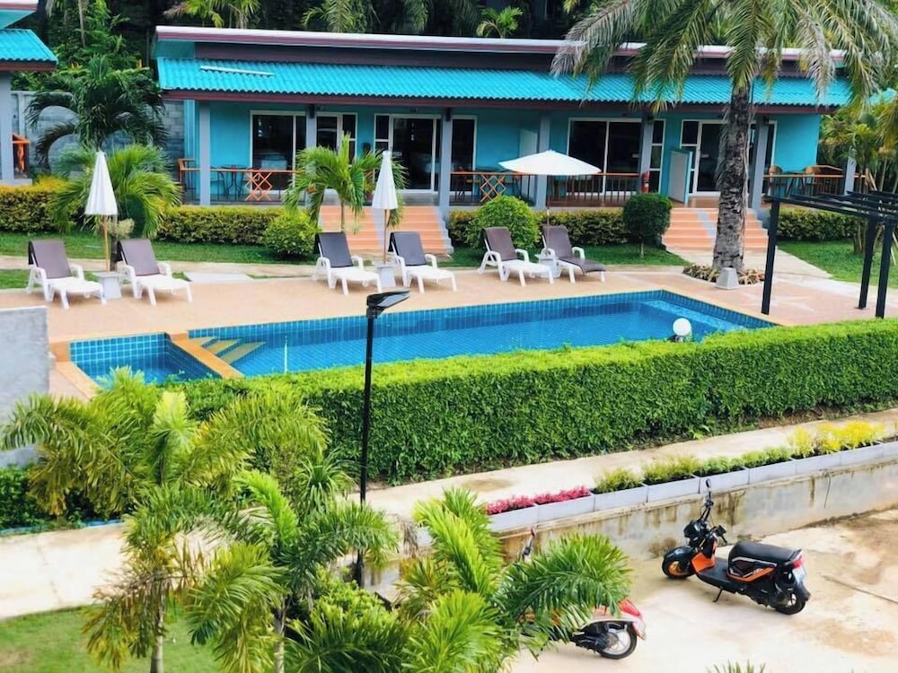 Tum Mai Kaew Lanta Resort