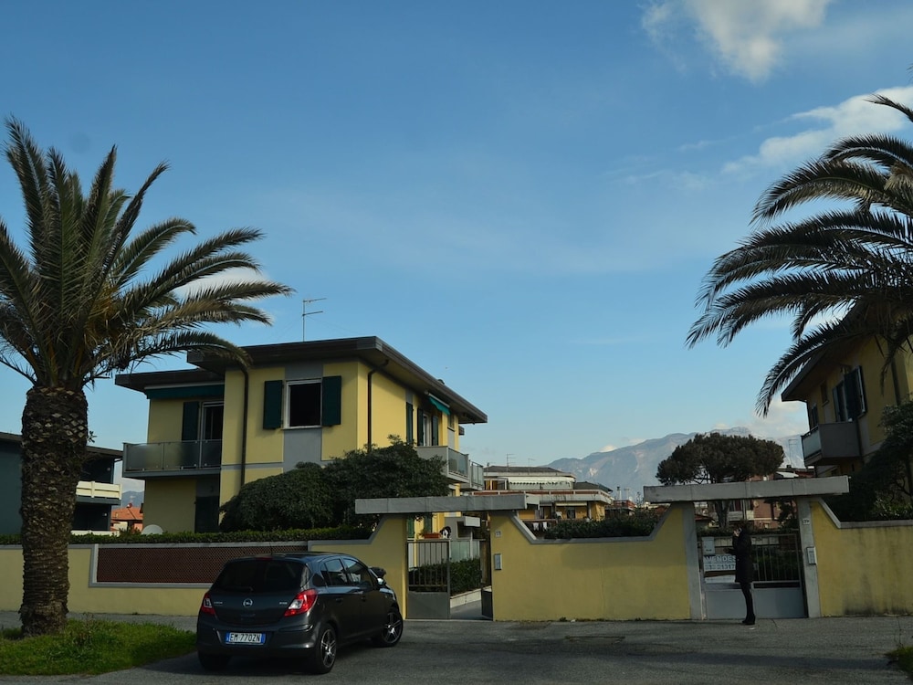 Photo 28
