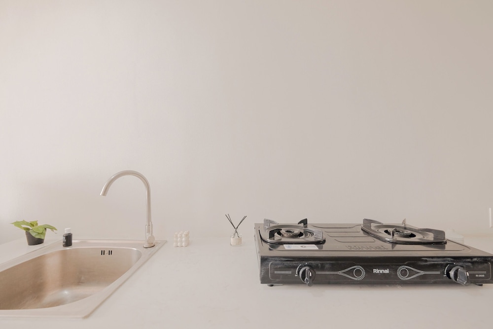 Modern And Comfy Studio At Daan Mogot City Apartment