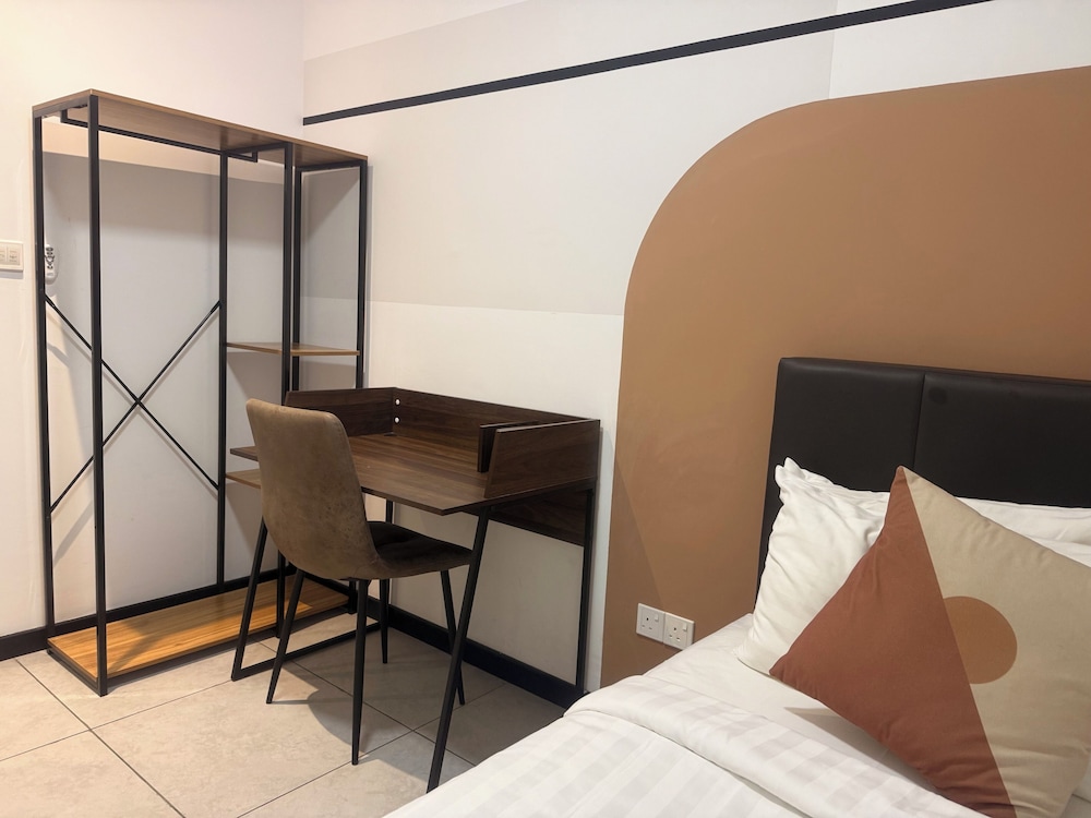 Downtown Retreat 2BR at Neu Suites