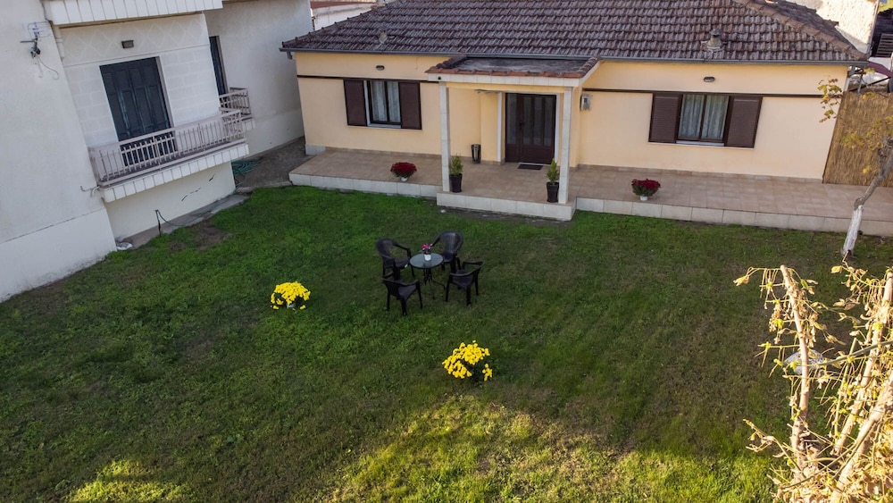 Garden Paradise in Megalochori Trikala view 5