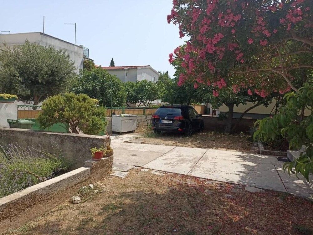 Slavica - Free Wifi - A2