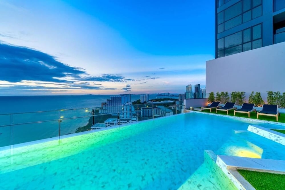 Sea View Room Luxury Amenities