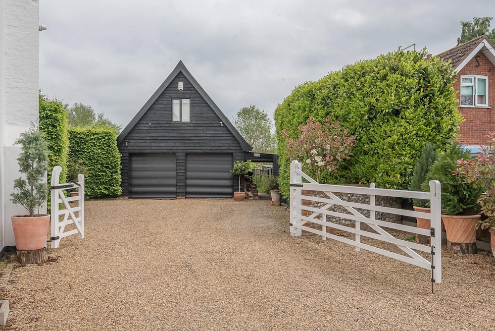 Bury St Edmunds Vacations - Little Dene Lodge Pakenham - Property Image 3