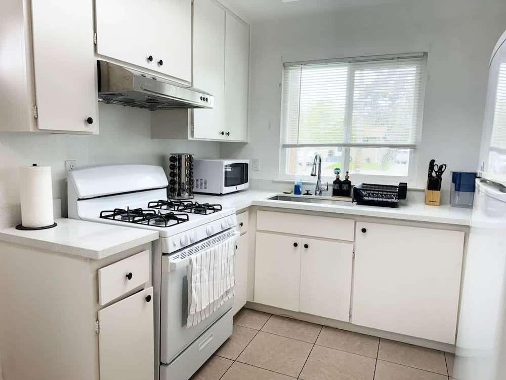 Comfortable 4BR Heart Downtown SJ Central AC Sjsu