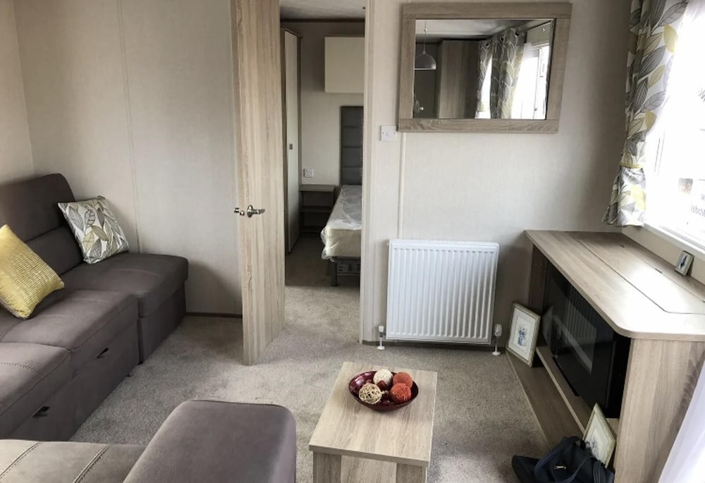 3 Bedroom Holiday Rental Ingoldmells Skegness view 5
