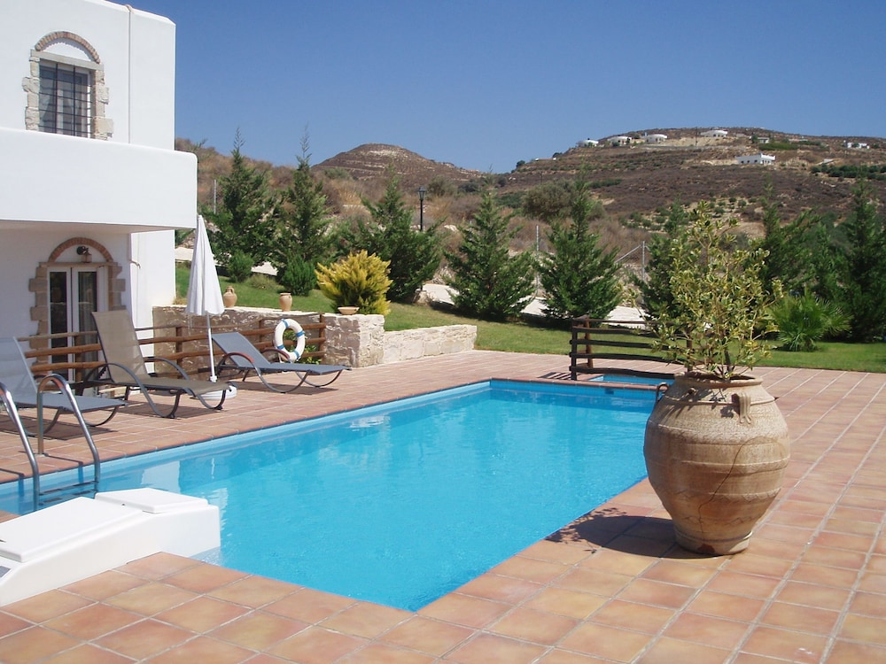 Phaestias Villas en Faistos — recepcion & lobby