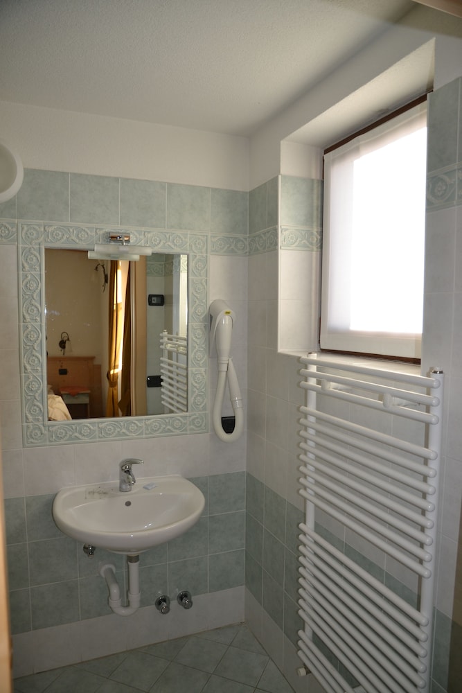 Albergo 2000