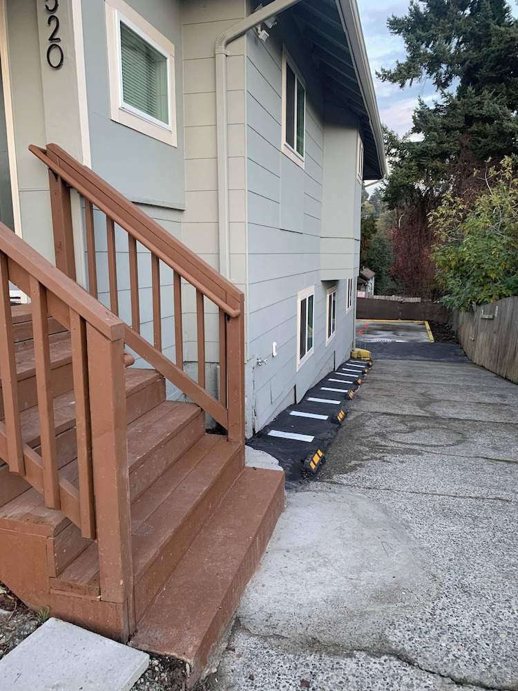 Judkins Retreat - Close to Downtown