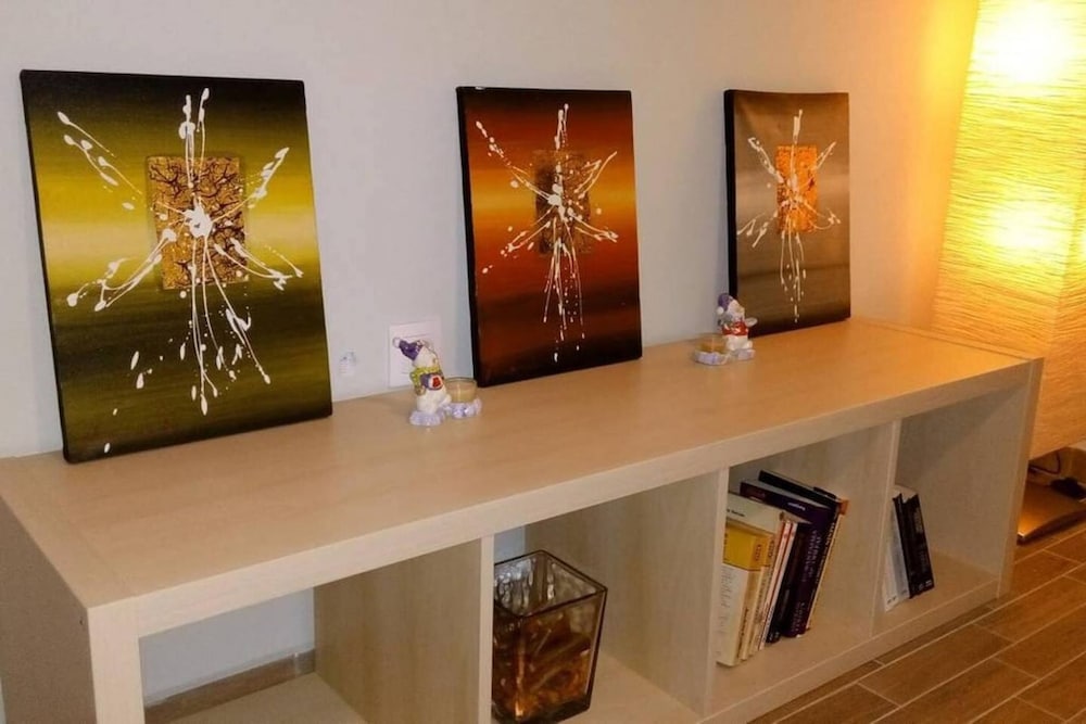 Cozy Apartment for 4 Persons at Thiseio Cozy Apartment for 4 Near Acropolis at Thissio